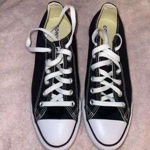 NWOT Black Low Rise converse